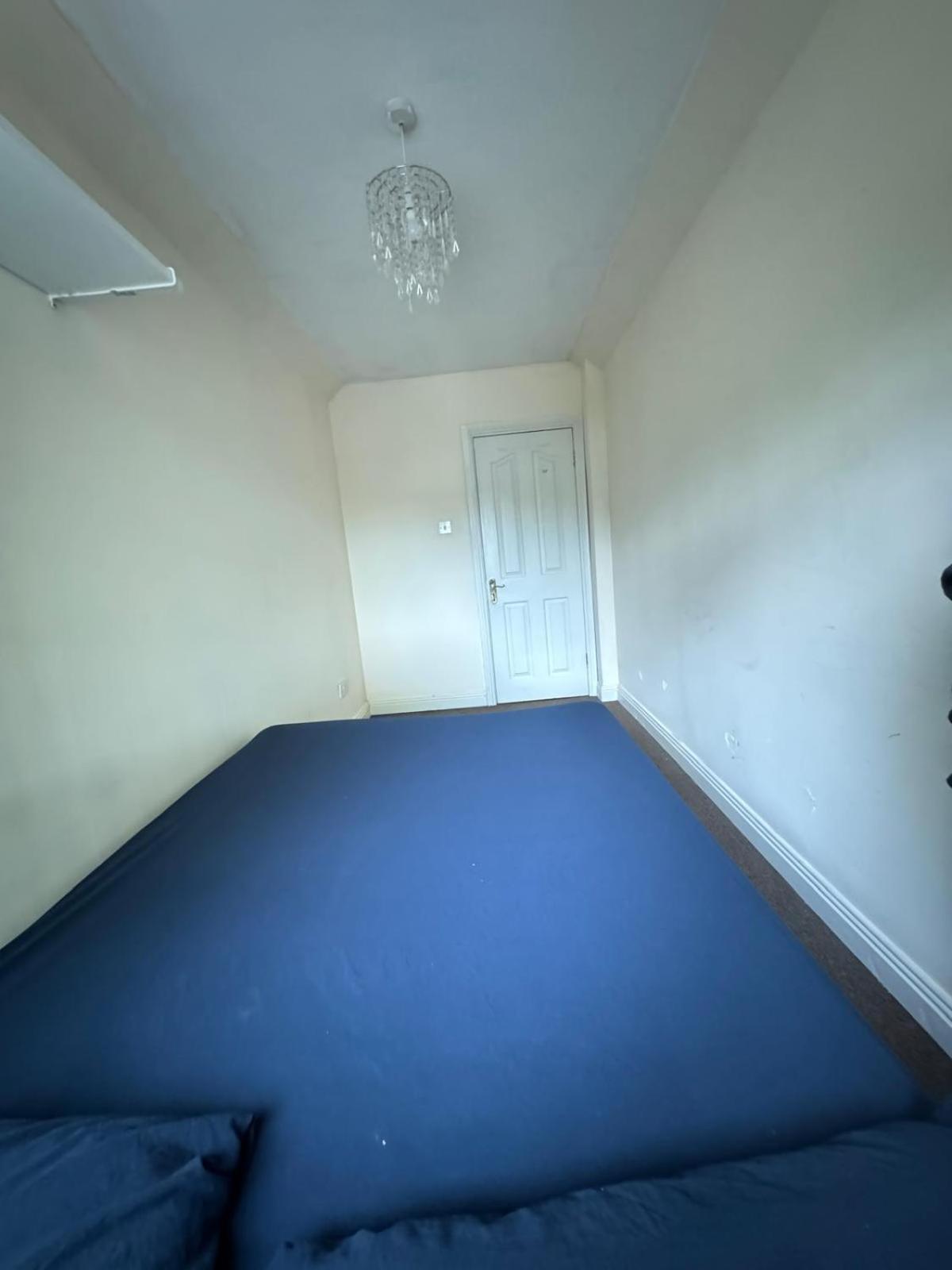 Nice Double Room Near Omni Shopping Dublín Exterior foto